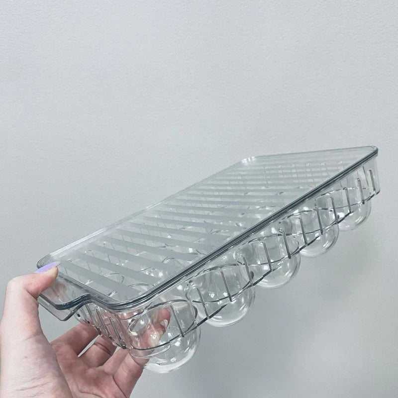 SmartNest Transparent 15-Grid Egg Tray with Lid - All-In-One Store Pakistan