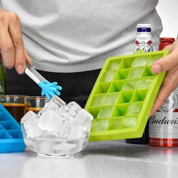 24 Cubic Ice Tray With Lid - All-In-One Store Pakistan