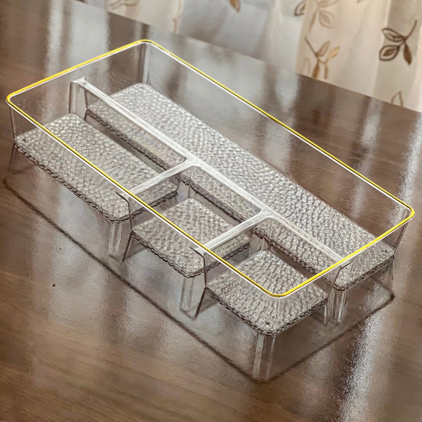 Plastic Transparent Grid Organizer Tray – Multi-Purpose Storage - All-In-One Store Pakistan