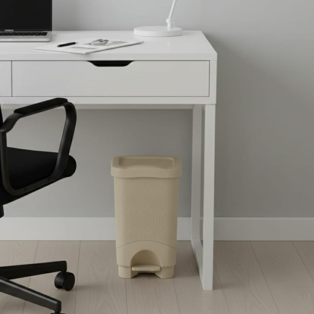 18L Bamboo-Style Dustbin with Pedal (1580) by Limon - All-In-One Store Pakistan