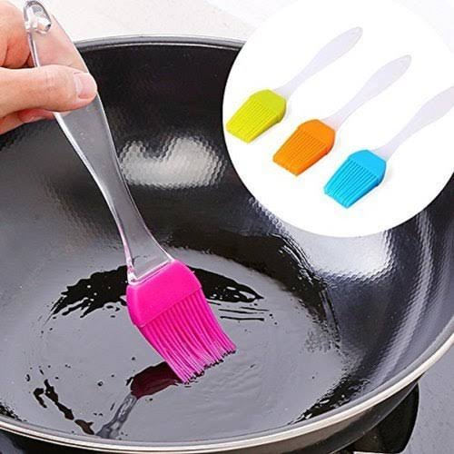 Silicon oil brush with crystal handle - All-In-One Store Pakistan